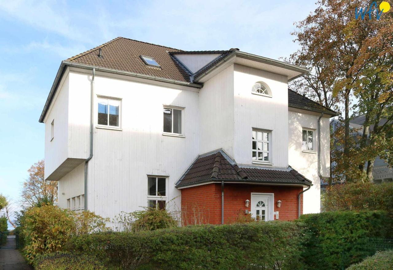 Weisses Roessl Wellenreiter * Binz